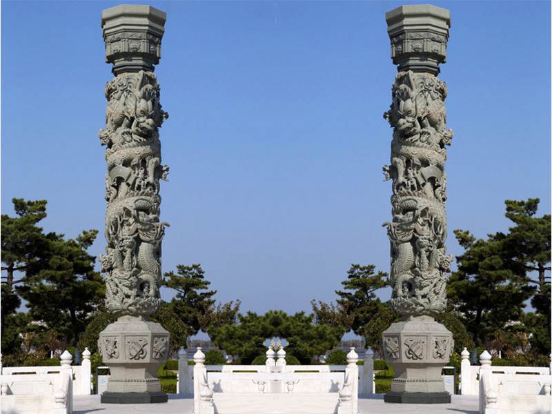 龍柱